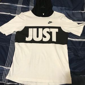 Men’s Small Nike Shirt